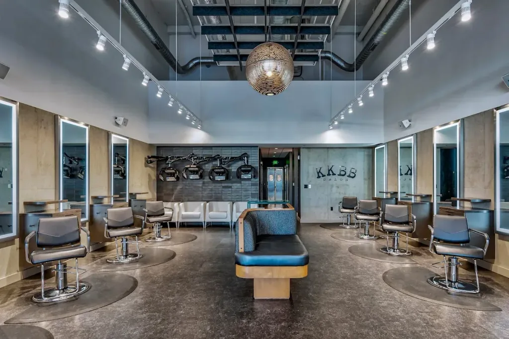 Kiss Kiss Bang Bang Salon — Beauty salon in Fishers